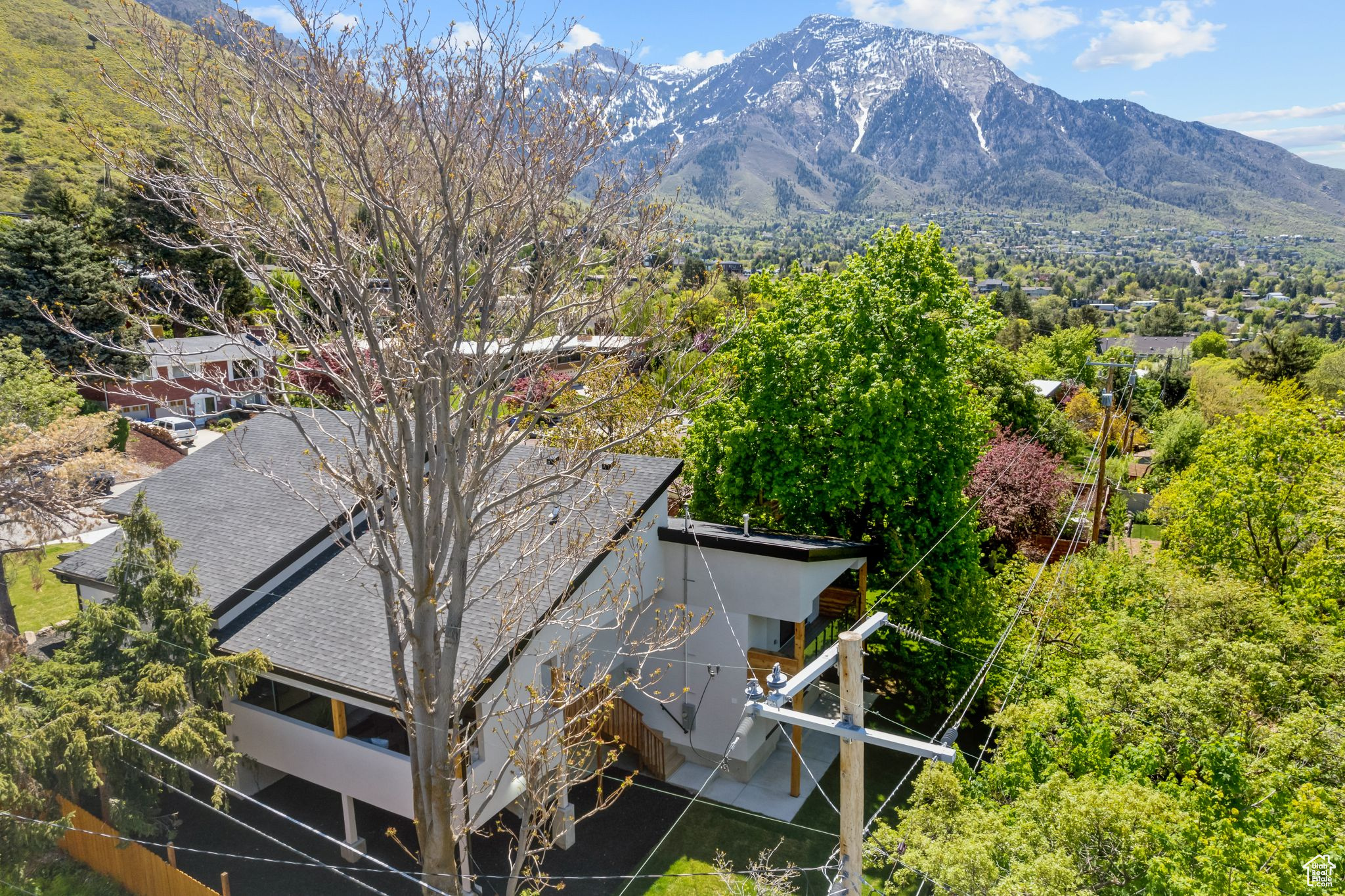 CREST VIEW MANOR - Residential