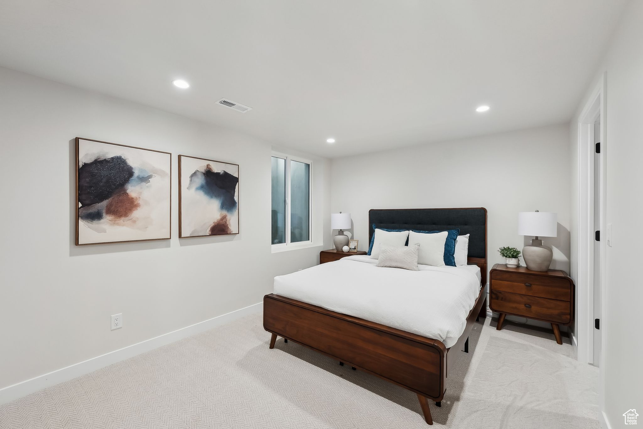 CREST VIEW MANOR - Residential