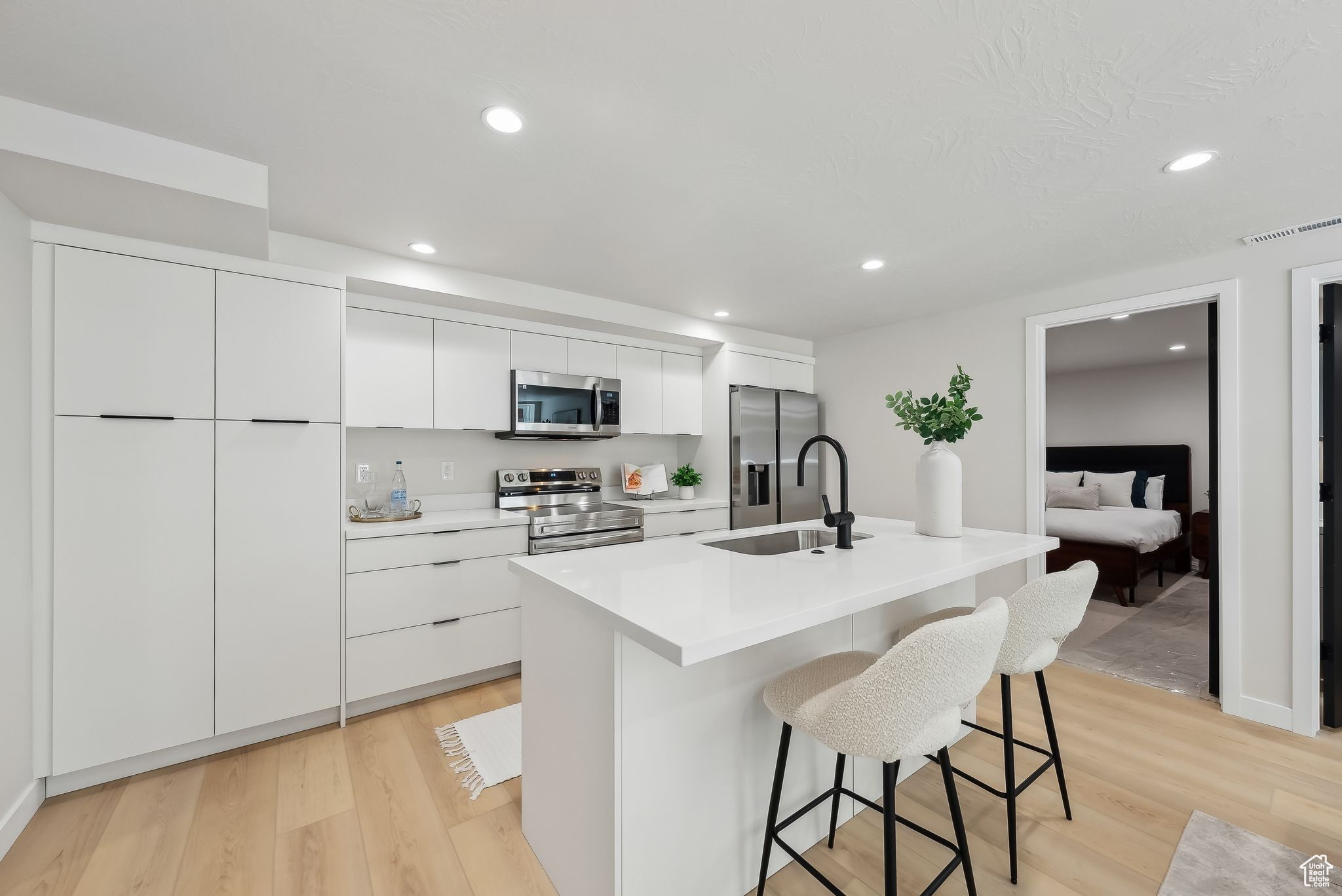 CREST VIEW MANOR - Residential
