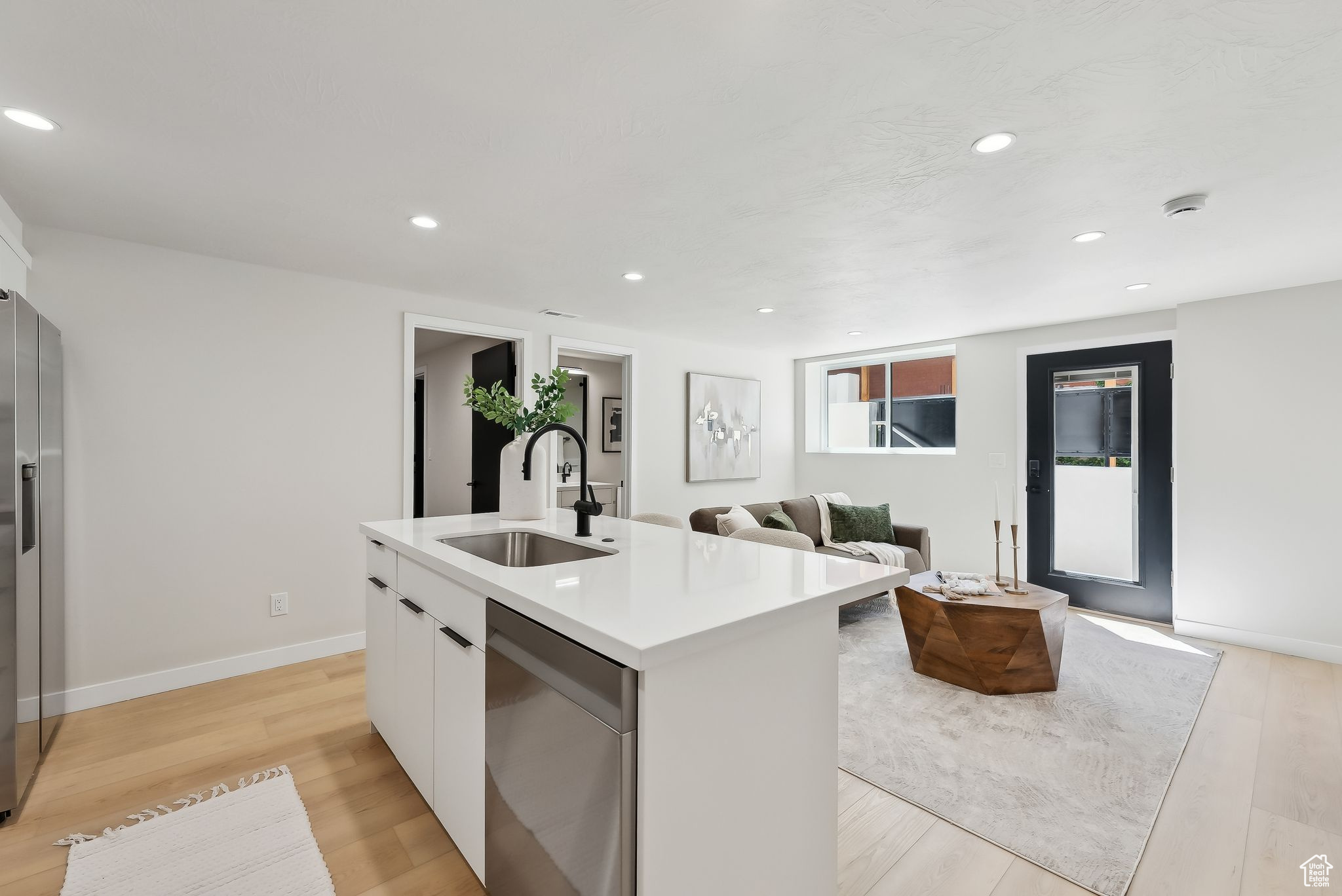 CREST VIEW MANOR - Residential