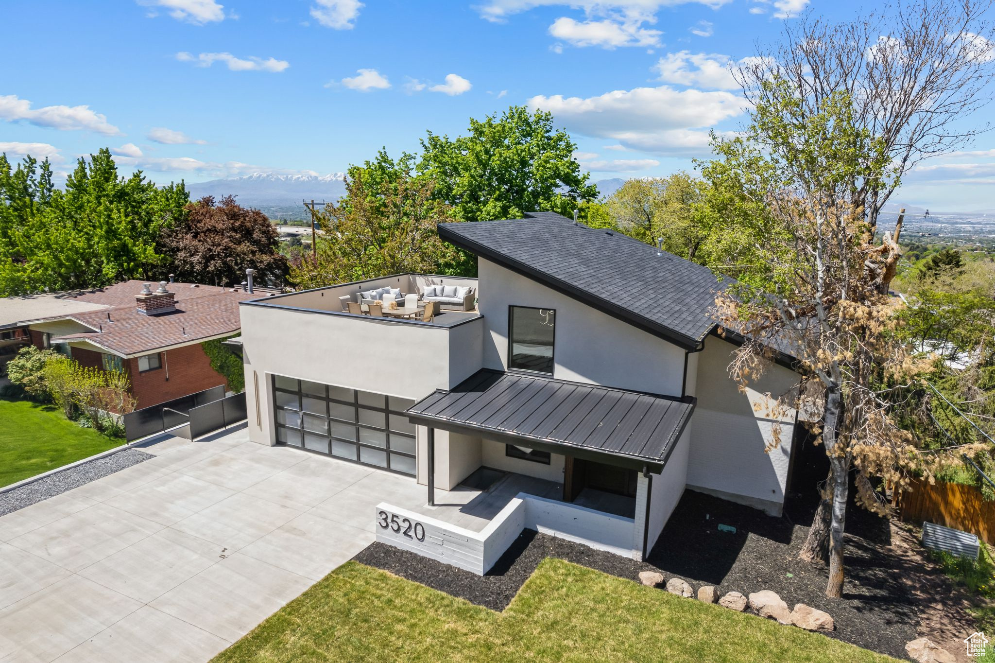CREST VIEW MANOR - Residential