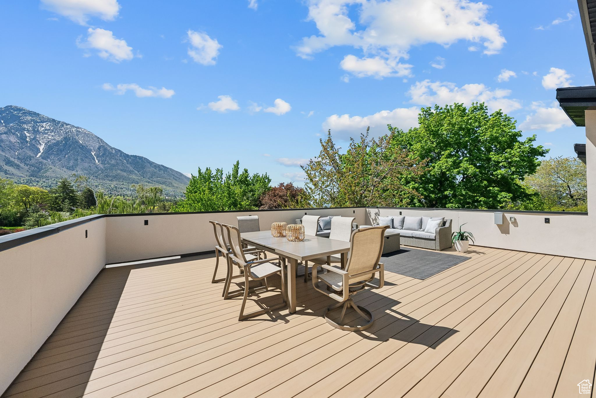 CREST VIEW MANOR - Residential