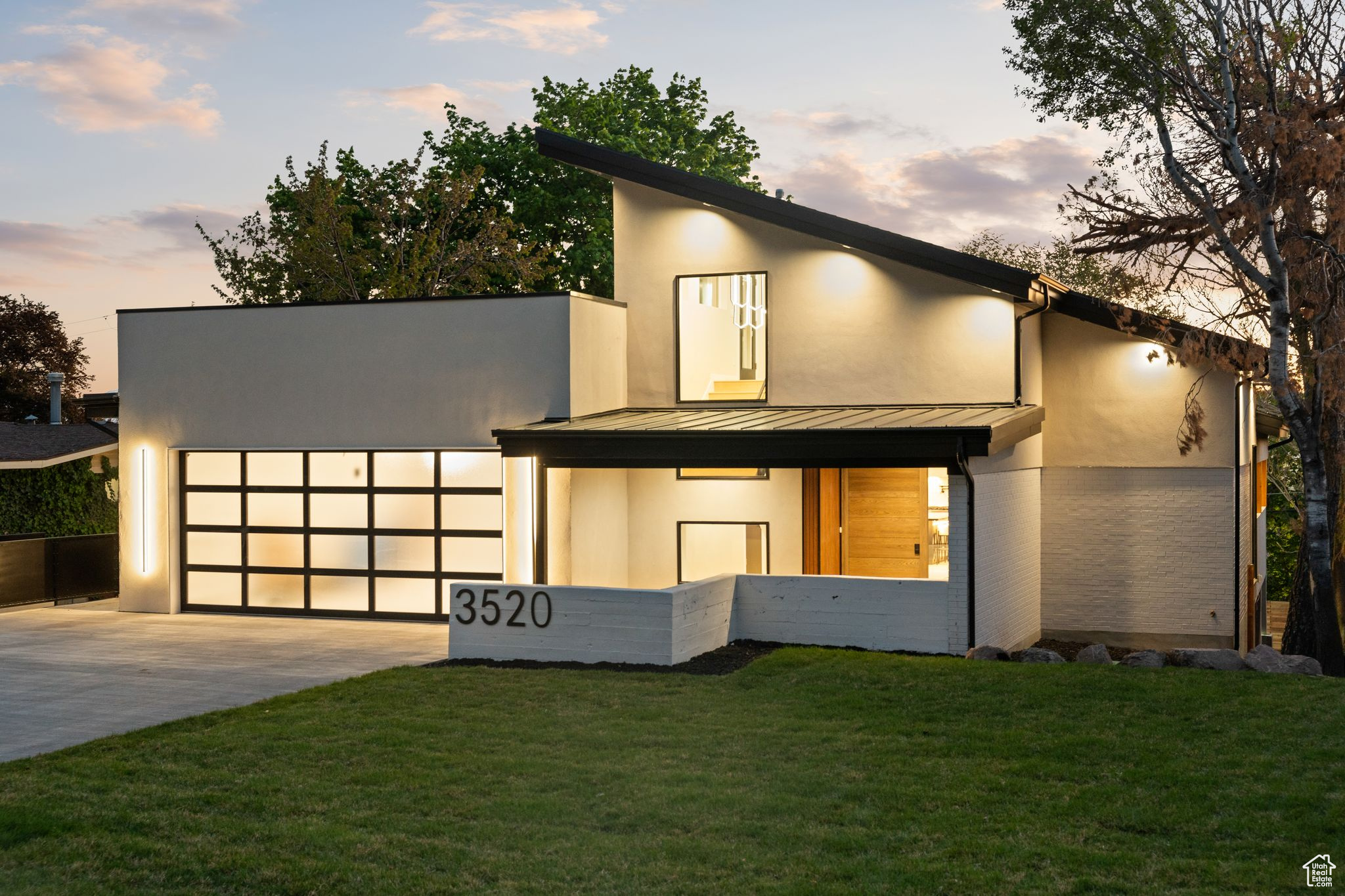 CREST VIEW MANOR - Residential