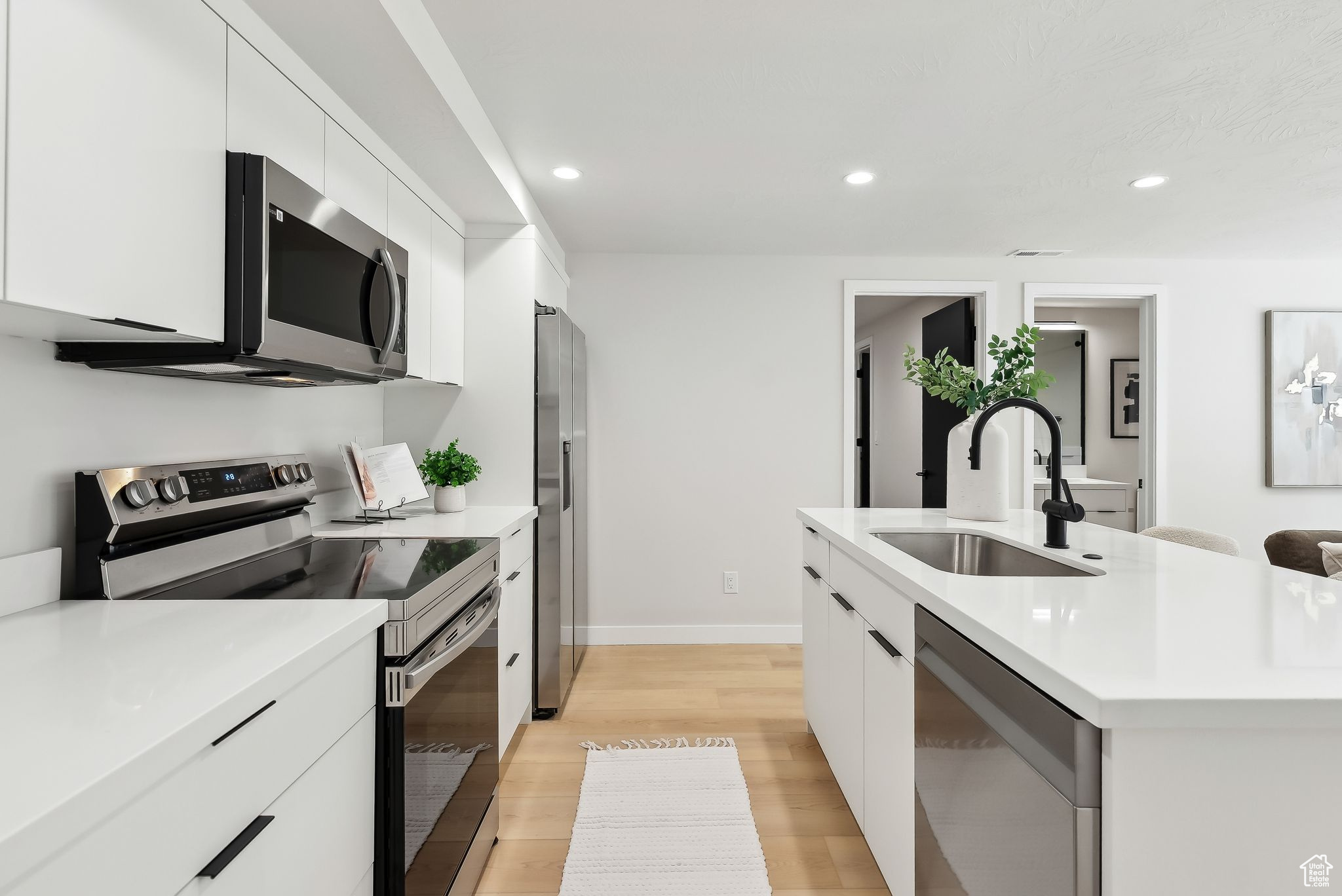 CREST VIEW MANOR - Residential
