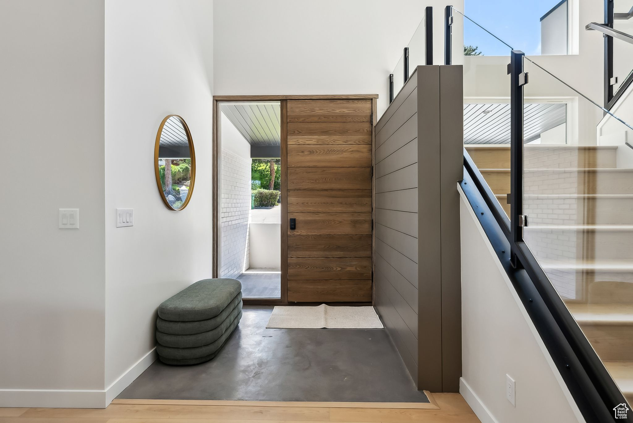 CREST VIEW MANOR - Residential