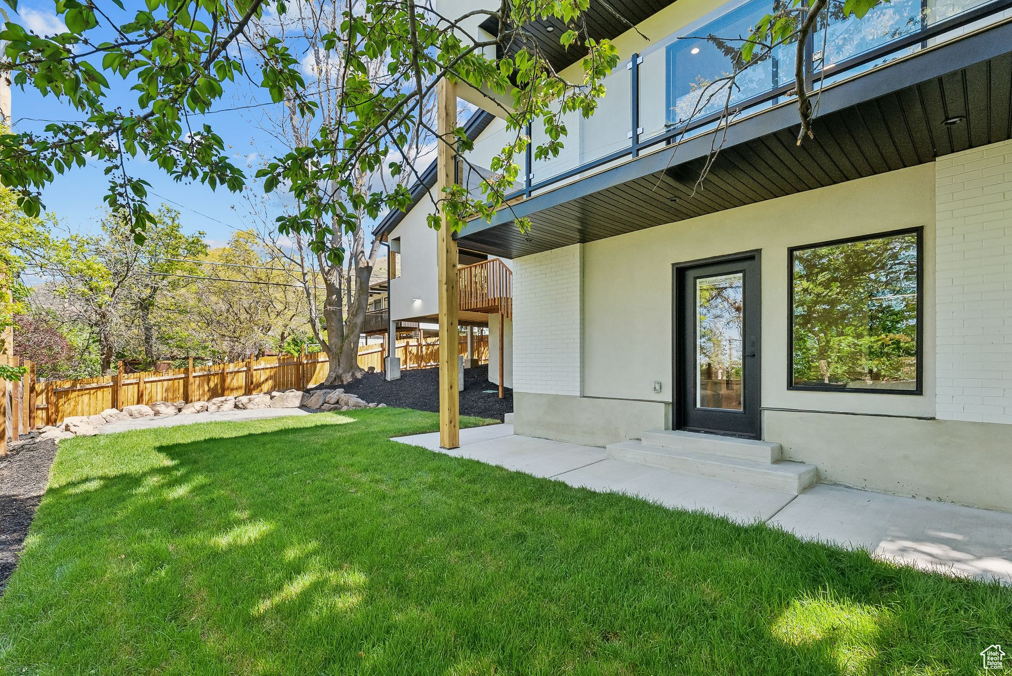 CREST VIEW MANOR - Residential