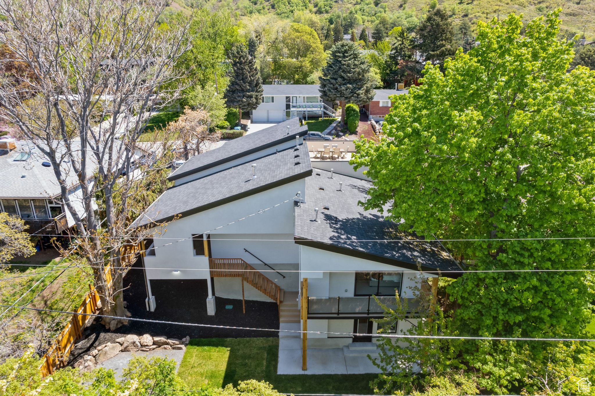 CREST VIEW MANOR - Residential
