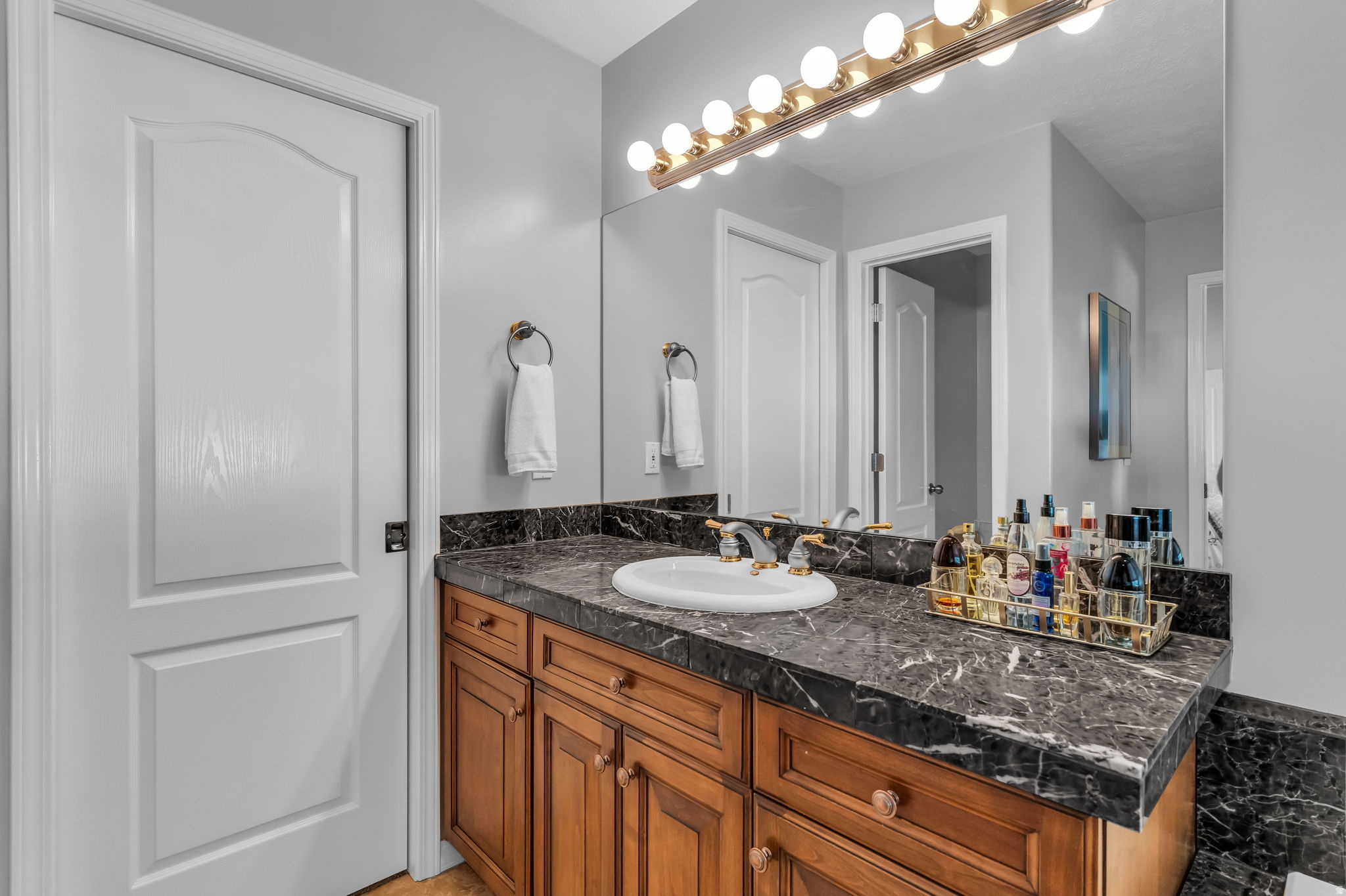 HBB BAILEY - Residential