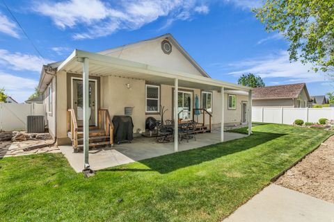 Tiny photo for 1679 E KIERSTIN PL, Salt Lake City, UT 84108 (MLS # 2154050)