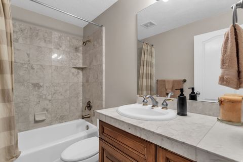 Tiny photo for 1679 E KIERSTIN PL, Salt Lake City, UT 84108 (MLS # 2154050)
