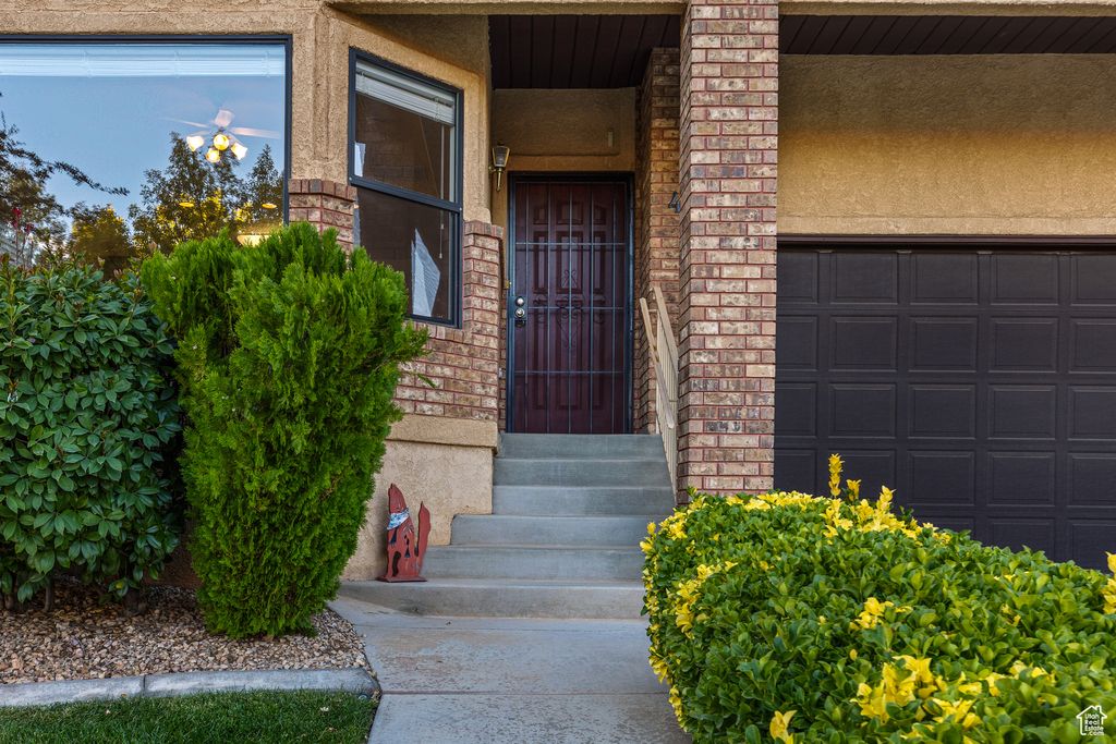 Photo of 453 NORTHRIDGE AVE, Saint George, UT 84770 (MLS # 2119503)