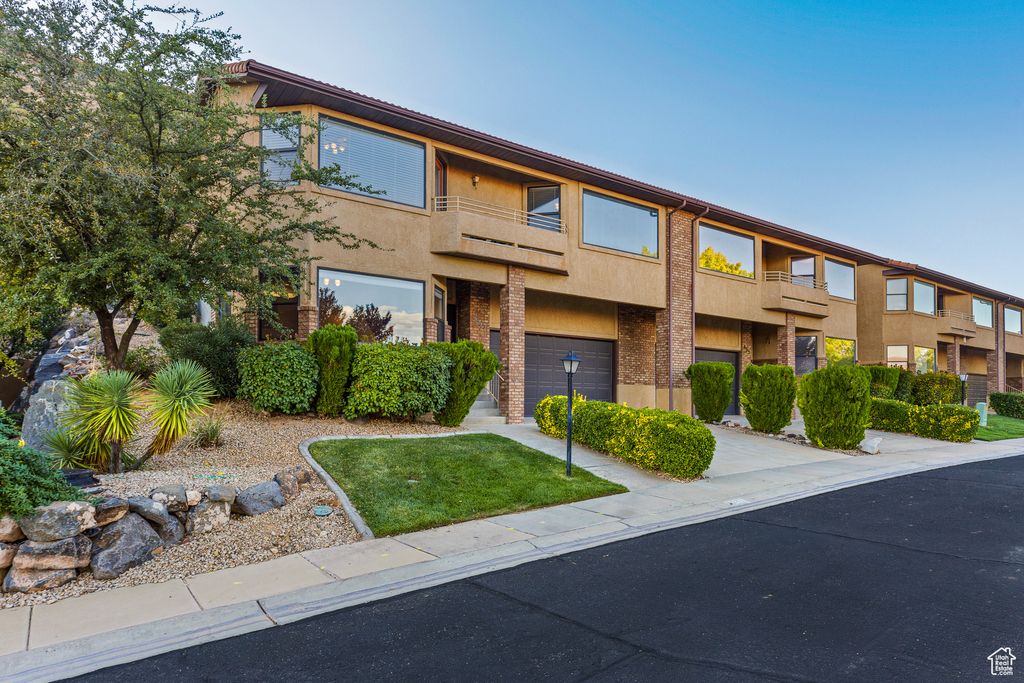 Photo of 453 NORTHRIDGE AVE, Saint George, UT 84770 (MLS # 2119503)