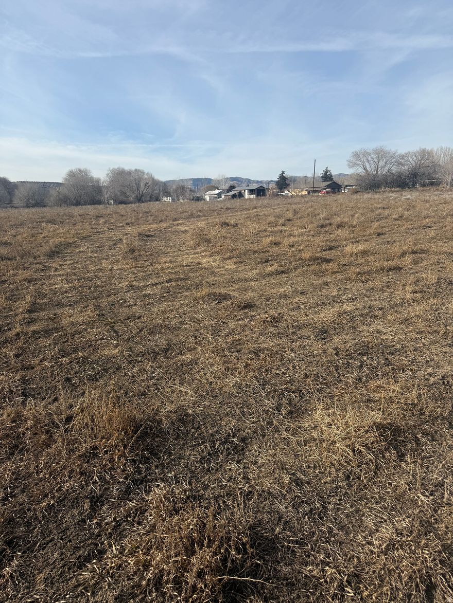 Square footage figures are provided as a courtesy estimate only and were obtained from ~County Records~.  Buyer is advised to obtain an independent measurement. Buyer is responsible to verify location of all utility hookups. This listing is for three (3) combined Tax IDs: 02-0863-0010, 02-0863-0011, totaling 3.32 acres, including the private road, 02-0863-0000. To access the property, use the dirt lane. At the end of the dirt lane is the beginning of the property. See attached plat to indicate where the dirt lane is located. Water shares will be available for purchase at the "going rate." There are six (6) Scofield shares and six (6) Carbon Canal shares.