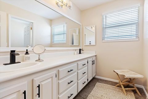 Tiny photo for 5549 S APPLE VALE DR, Murray, UT 84123 (MLS # 2146264)