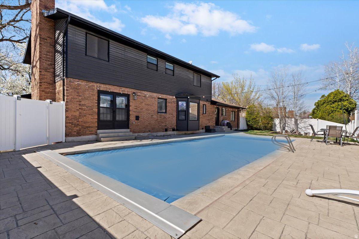 WALDEN HILLS #6 - Residential