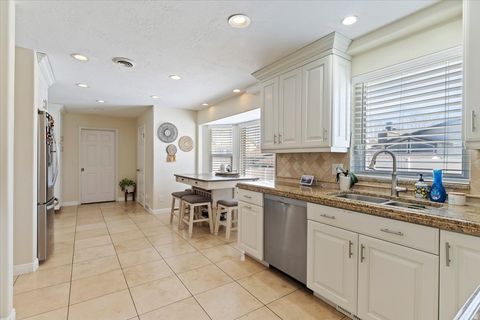 Tiny photo for 5549 S APPLE VALE DR, Murray, UT 84123 (MLS # 2146264)