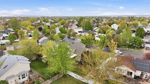 Tiny photo for 4975 W MCGINNIS LN, West Jordan, UT 84081 (MLS # 2154425)