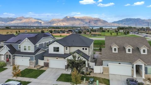 Photo of 348 S HAYES WELL LN S, Saratoga Springs, UT 84045 (MLS # 2115151)