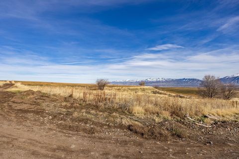 Tiny photo for 2500 S 6400 W, Mendon, UT 84325 (MLS # 2127599)
