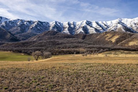 Photo of 2500 S 6400 W, Mendon, UT 84325 (MLS # 2127599)