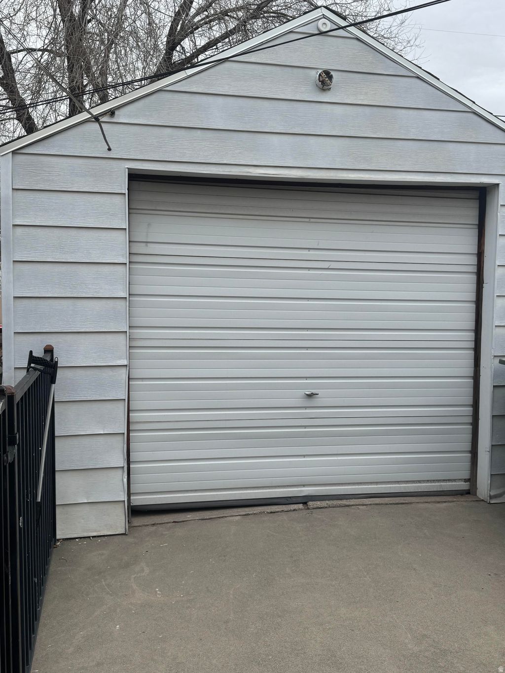 Photo of 1385 S TYLER ST, Salt Lake City, UT 84105 (MLS # 2126059)