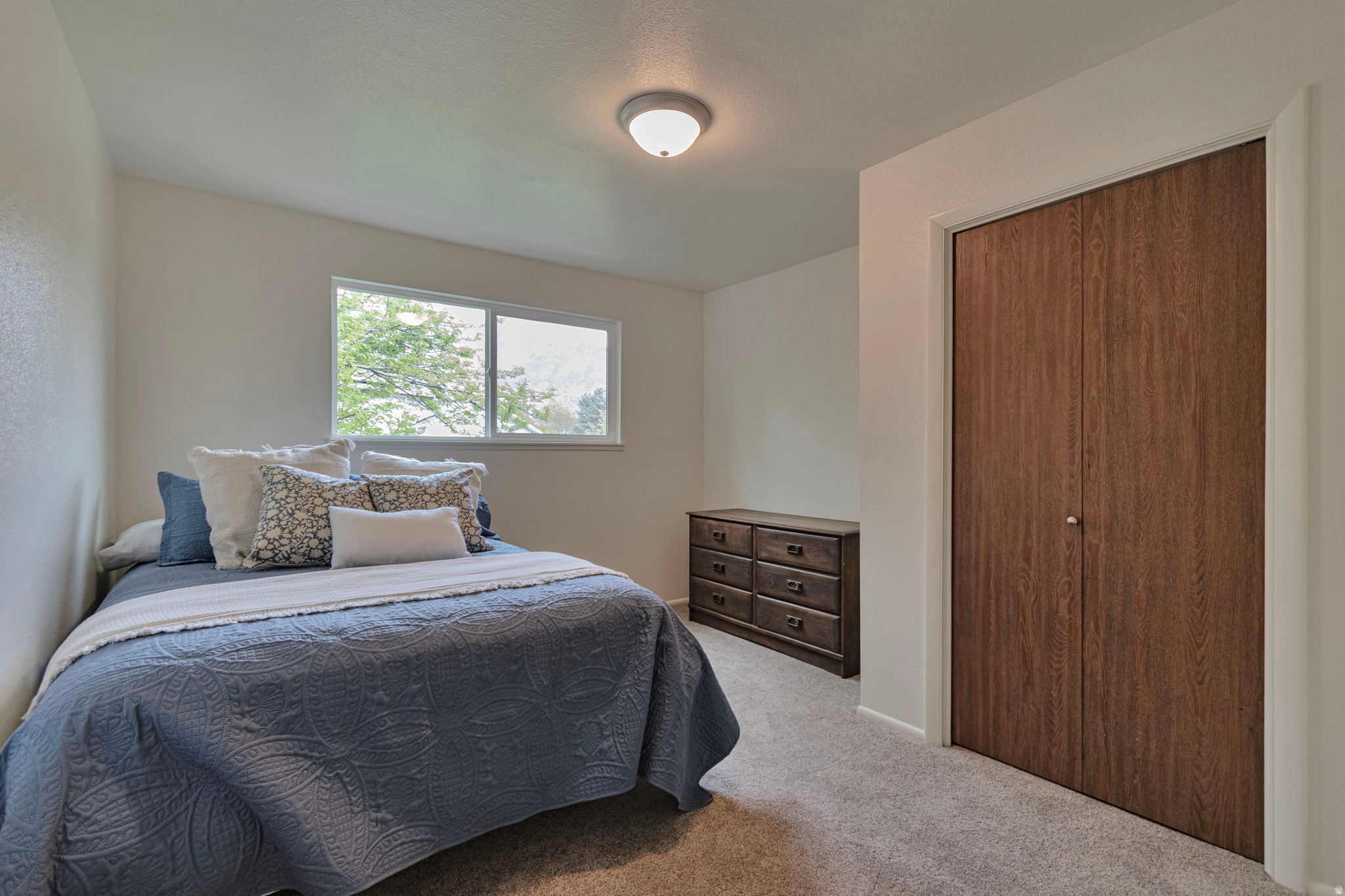 NORTH HAVEN - Residential