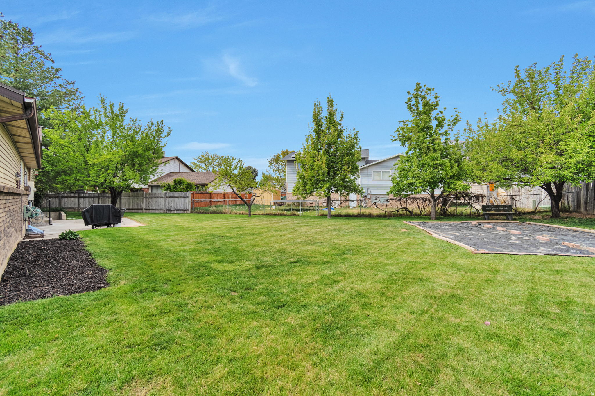 NORTH HAVEN - Residential