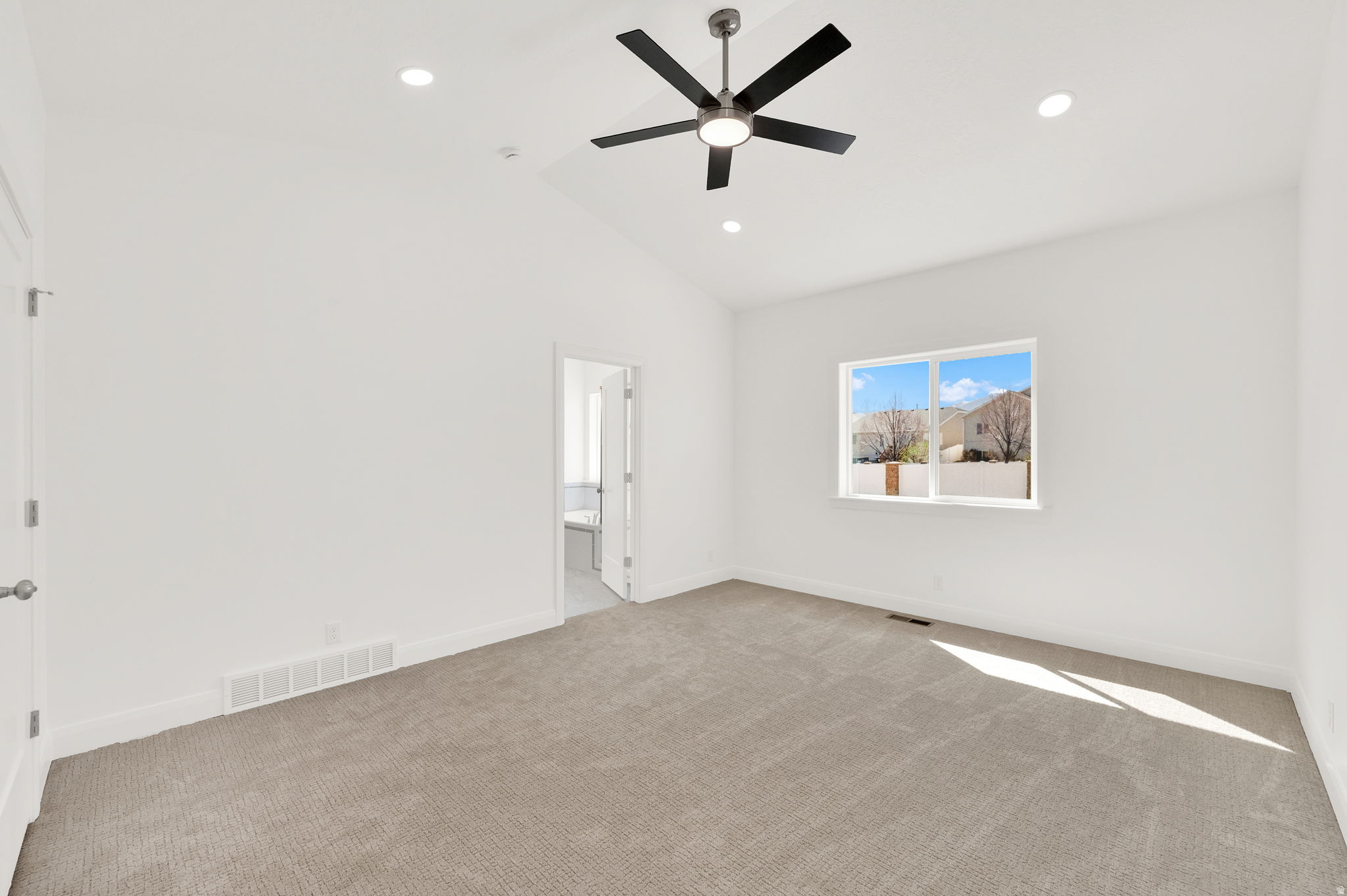 FALL OAKS - Residential