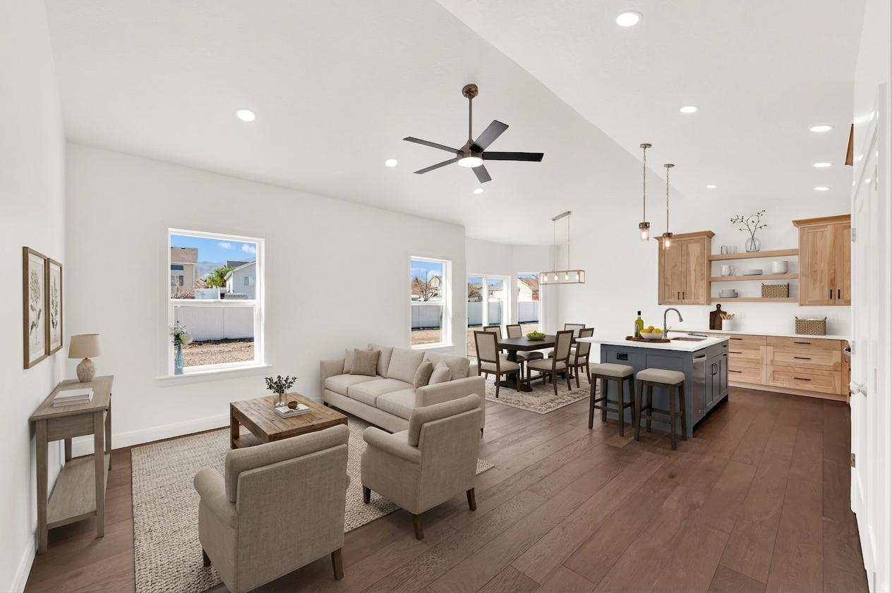 FALL OAKS - Residential