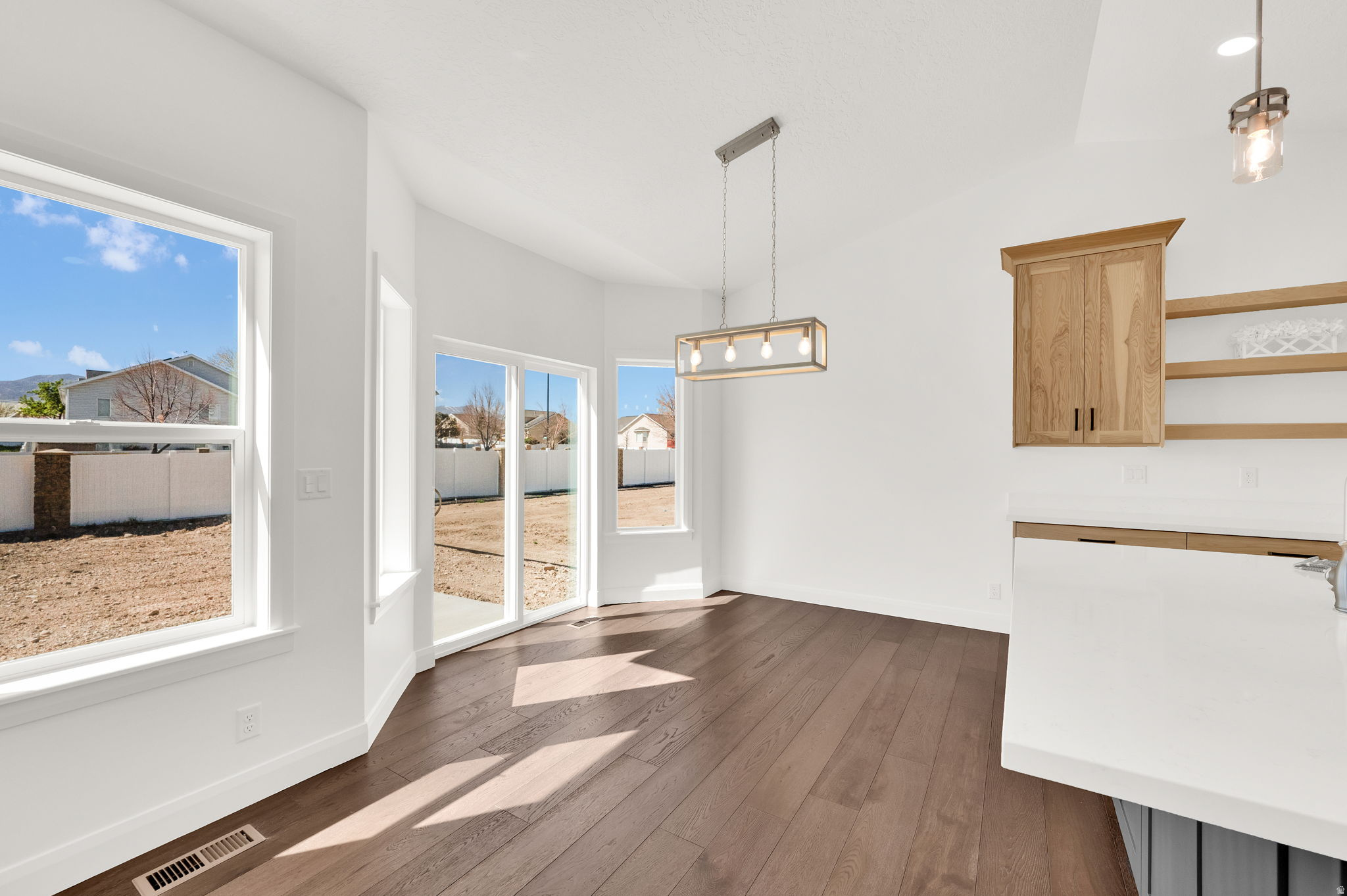 FALL OAKS - Residential