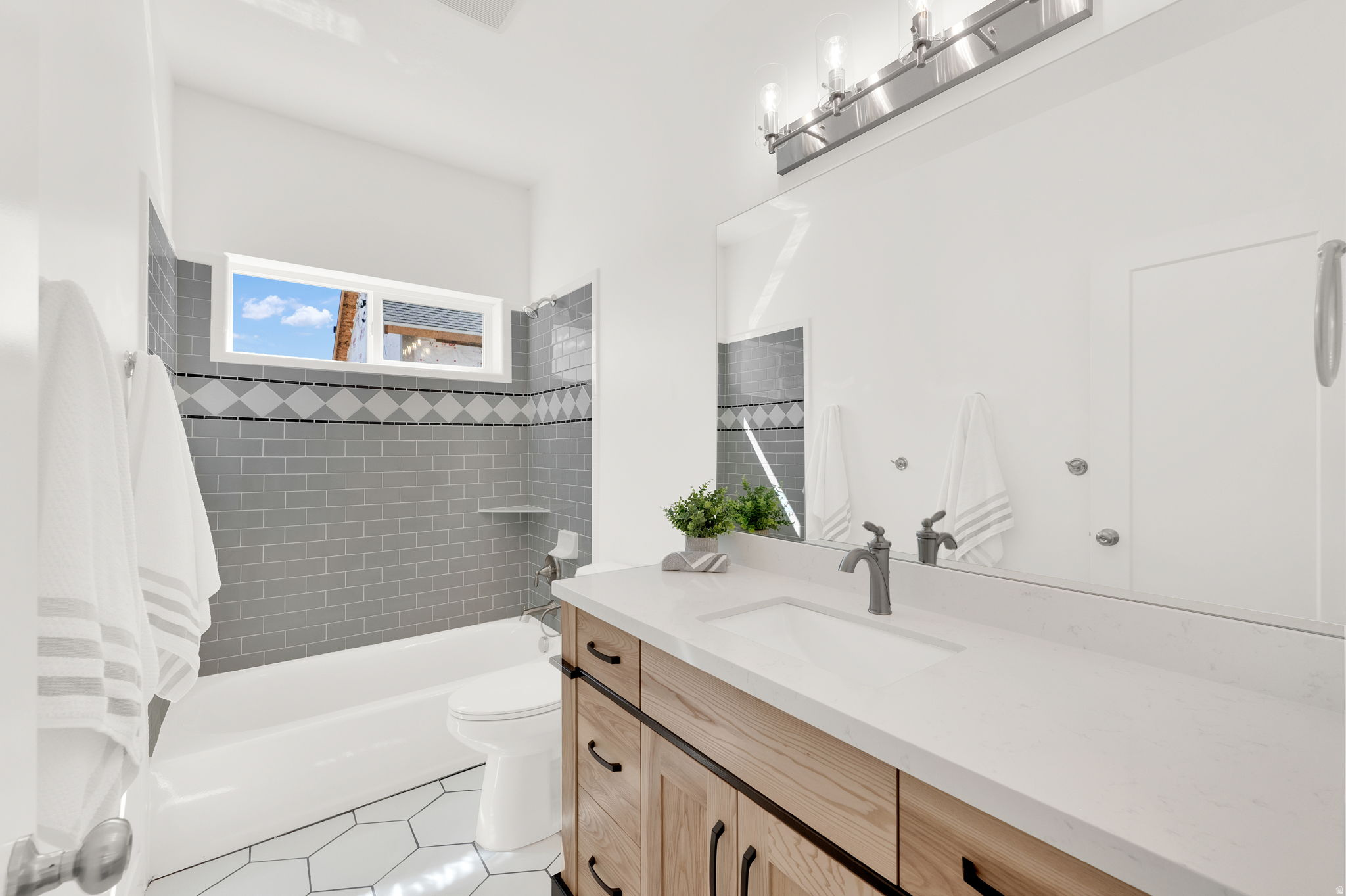 FALL OAKS - Residential