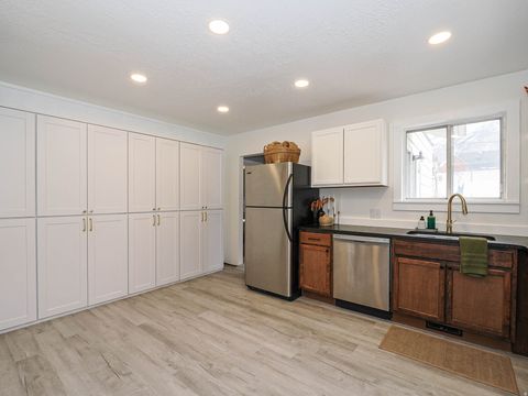 Tiny photo for 2916 S BRINKER AVE E, Ogden, UT 84403 (MLS # 2134916)