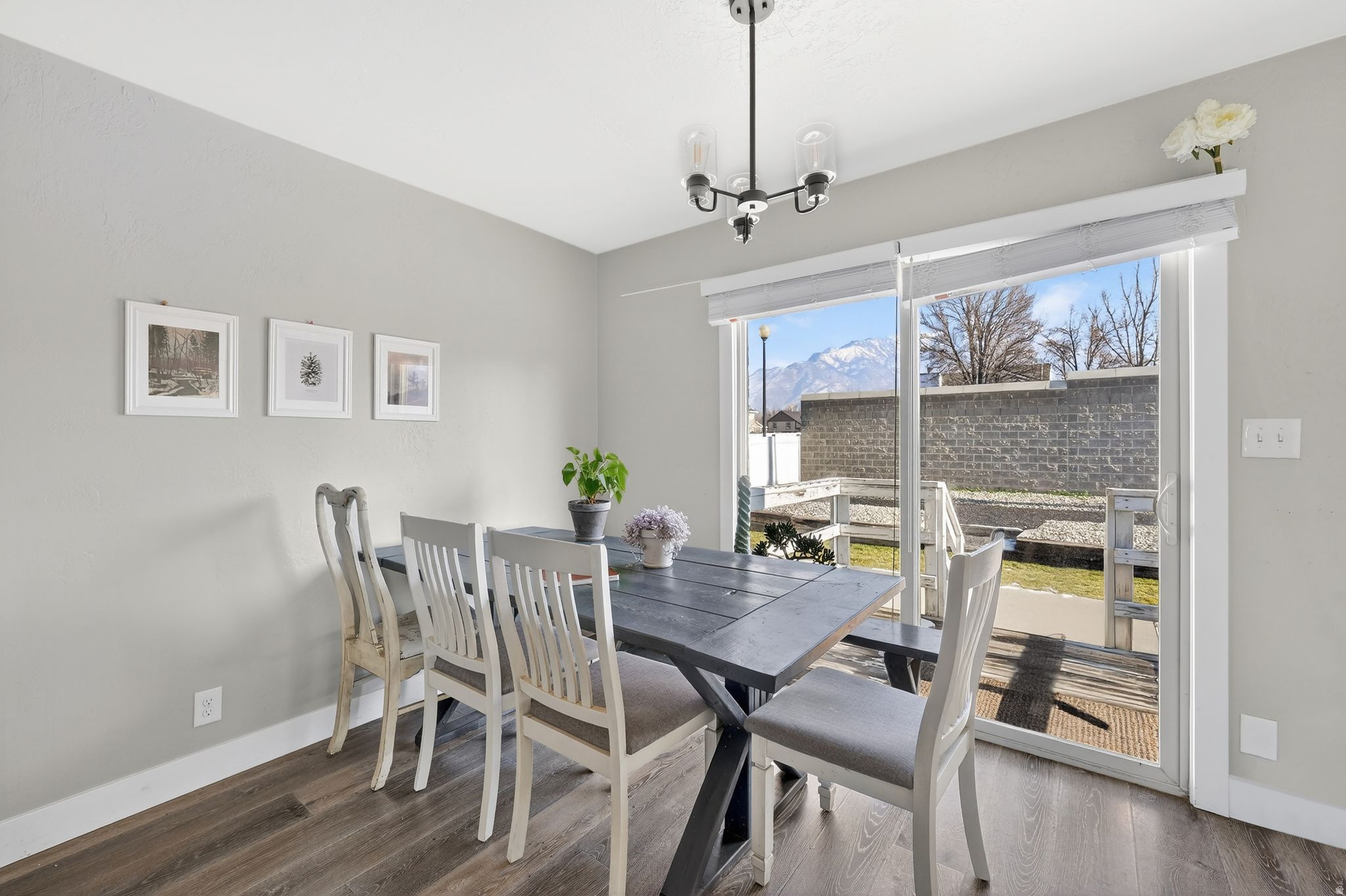 MEADOWS - Residential