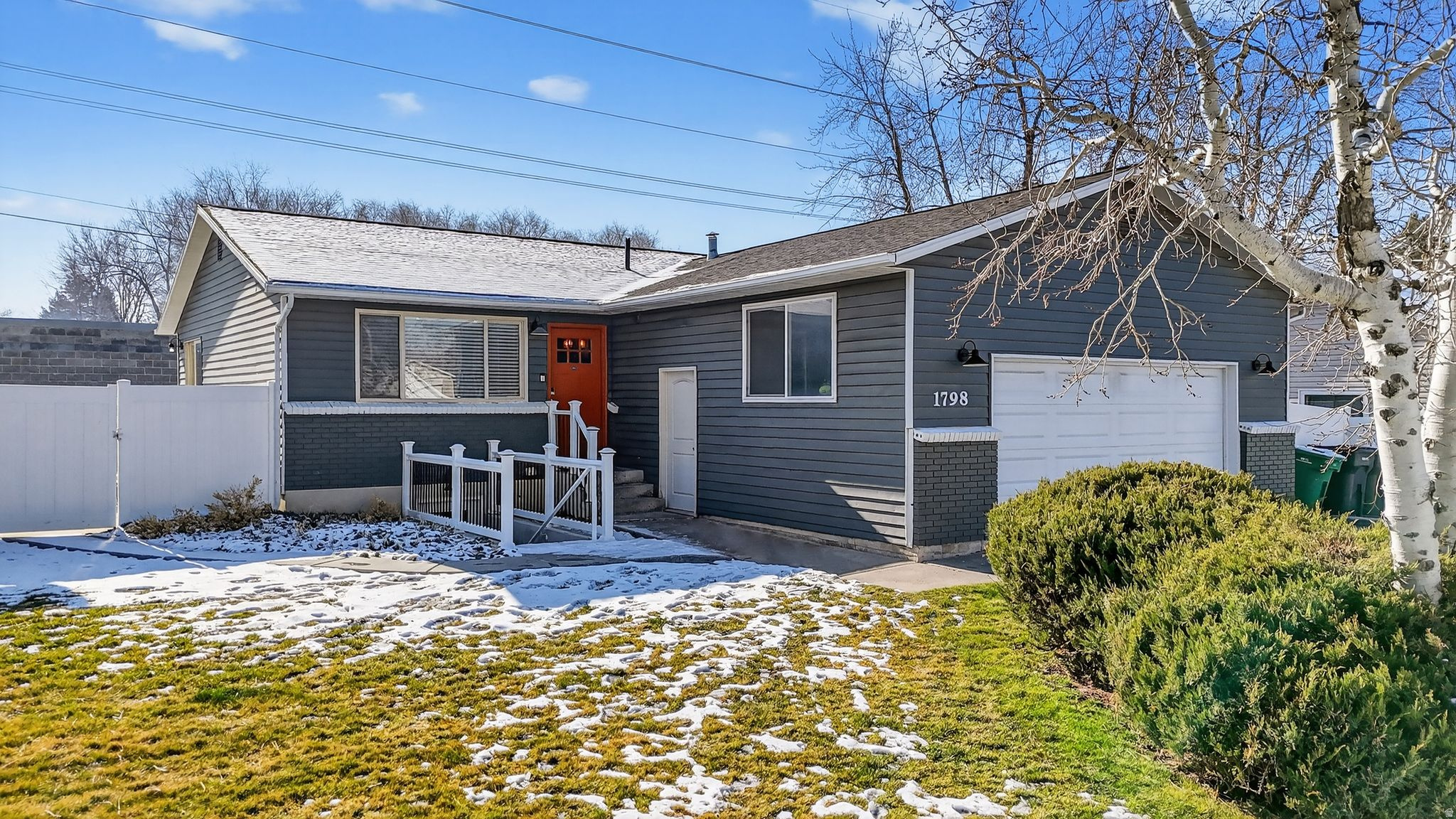 MEADOWS - Residential