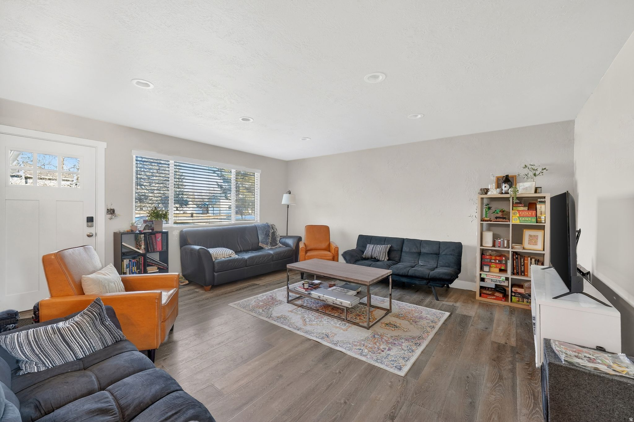 MEADOWS - Residential