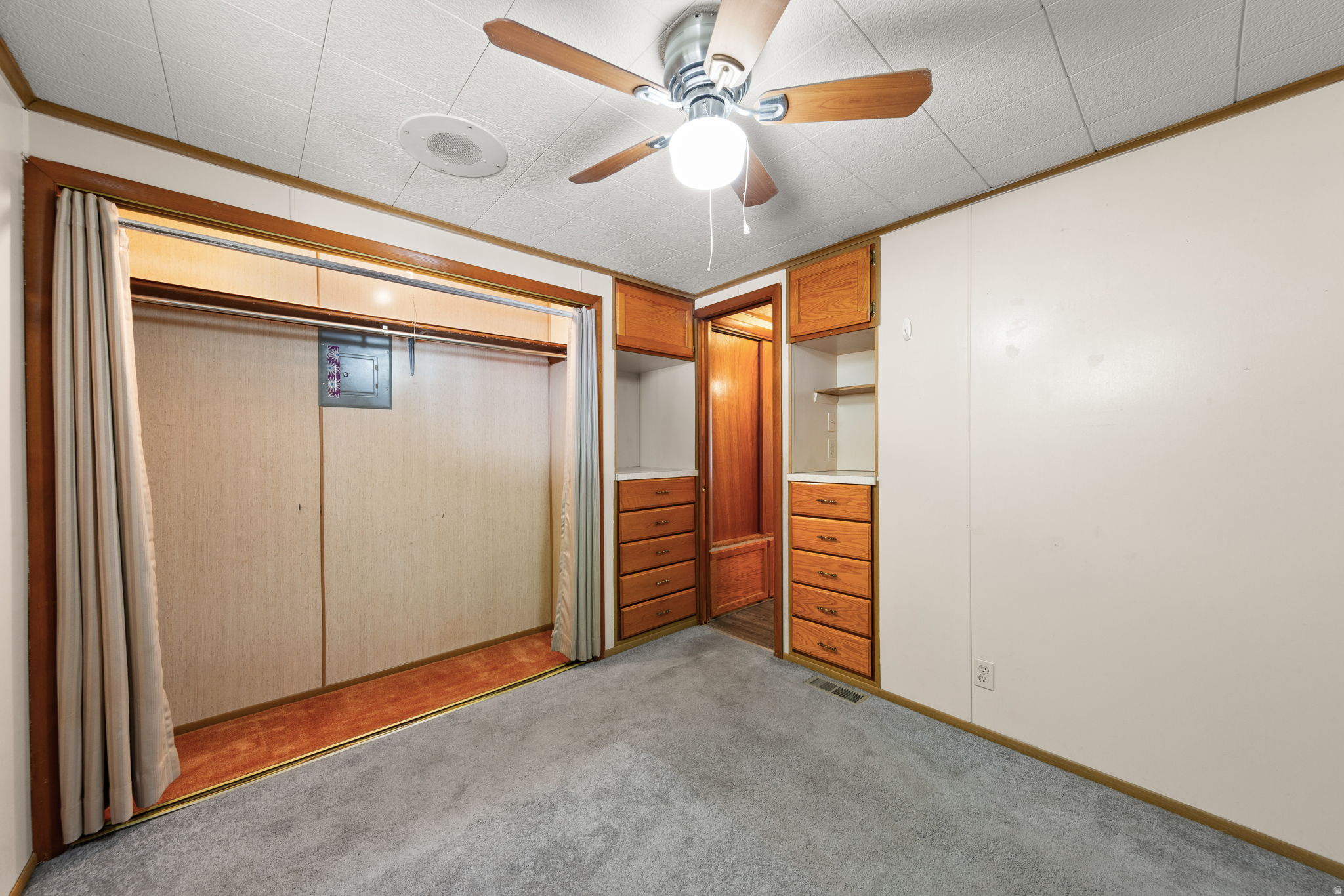 KINGS ROW ESTATES - Residential