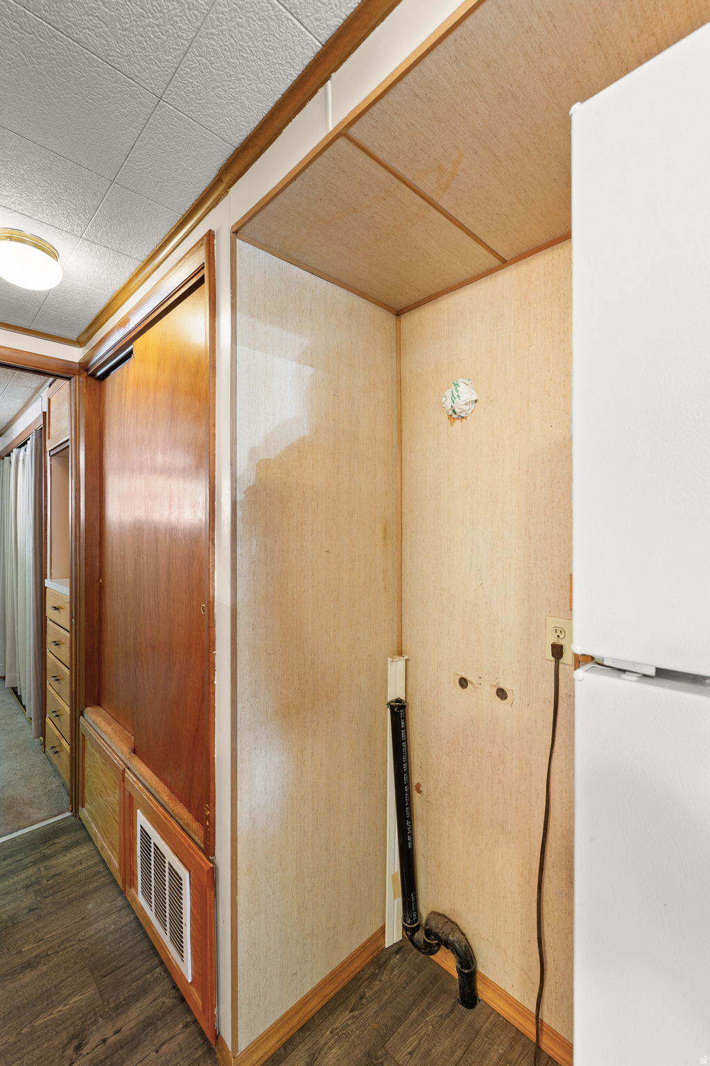 KINGS ROW ESTATES - Residential