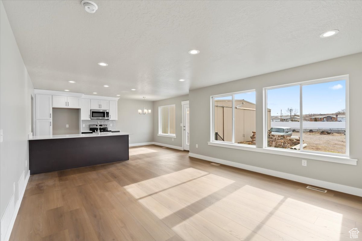 7249 W San Harbor Ln, Magna, Utah image 4