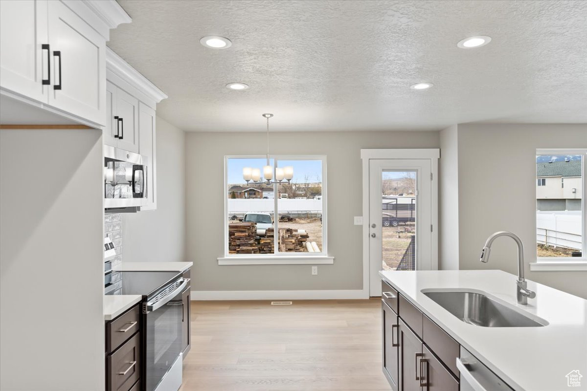 7249 W San Harbor Ln, Magna, Utah image 5