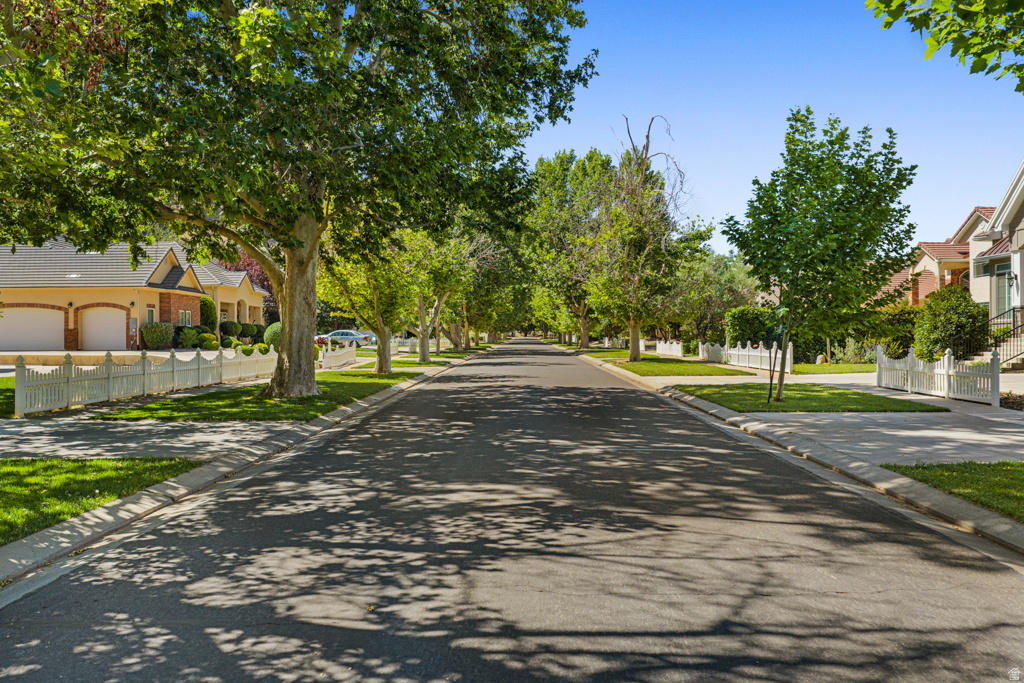ROBERTS RANCH EST AMD - Residential