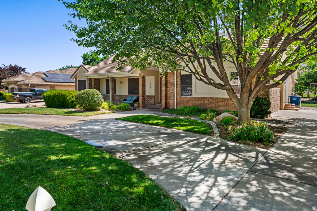 ROBERTS RANCH EST AMD - Residential