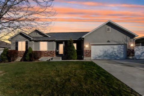 Tiny photo for 1958 N 2750 W, Clinton, UT 84015 (MLS # 2124788)