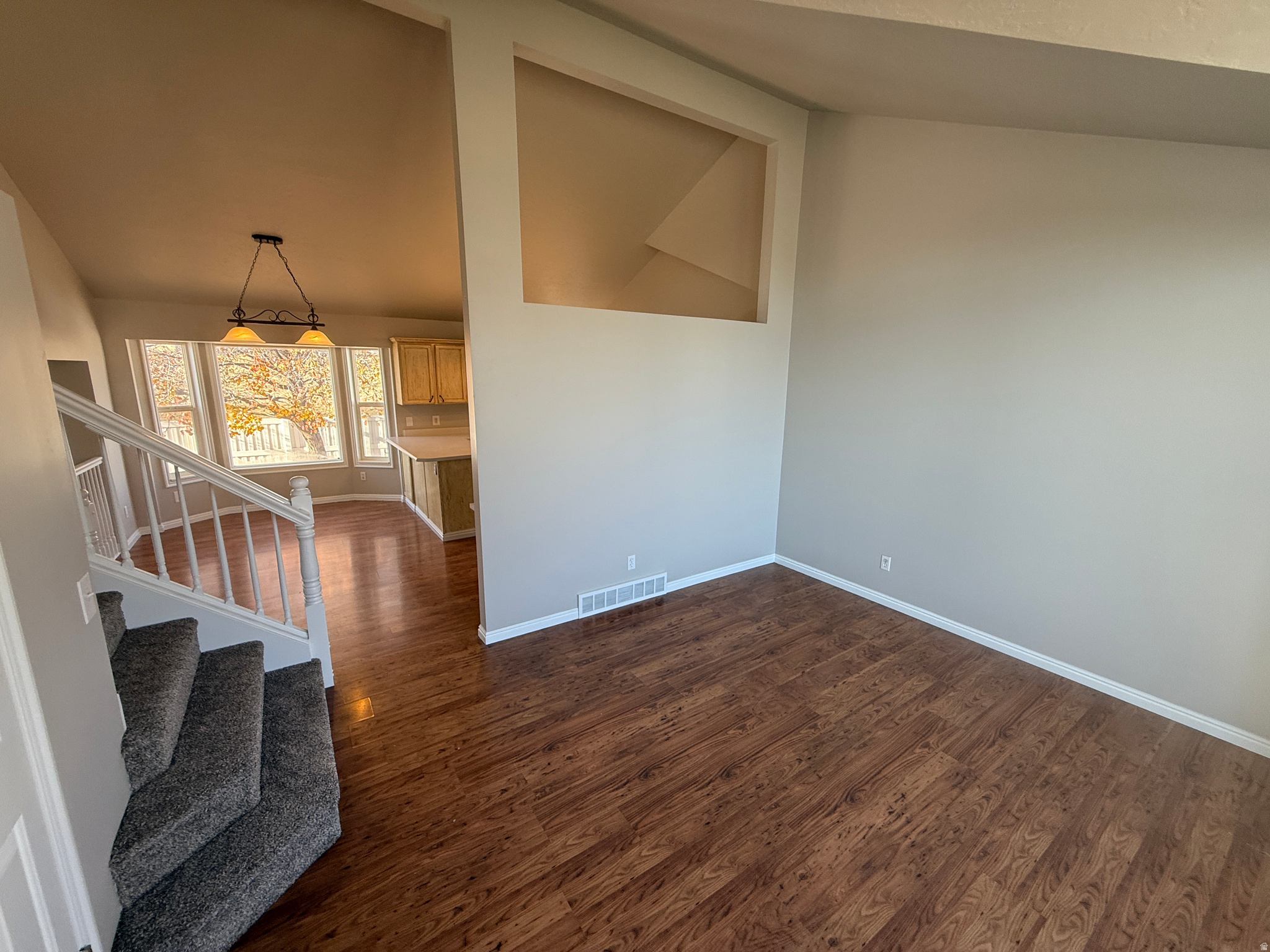 SUNCREST 5 - Residential