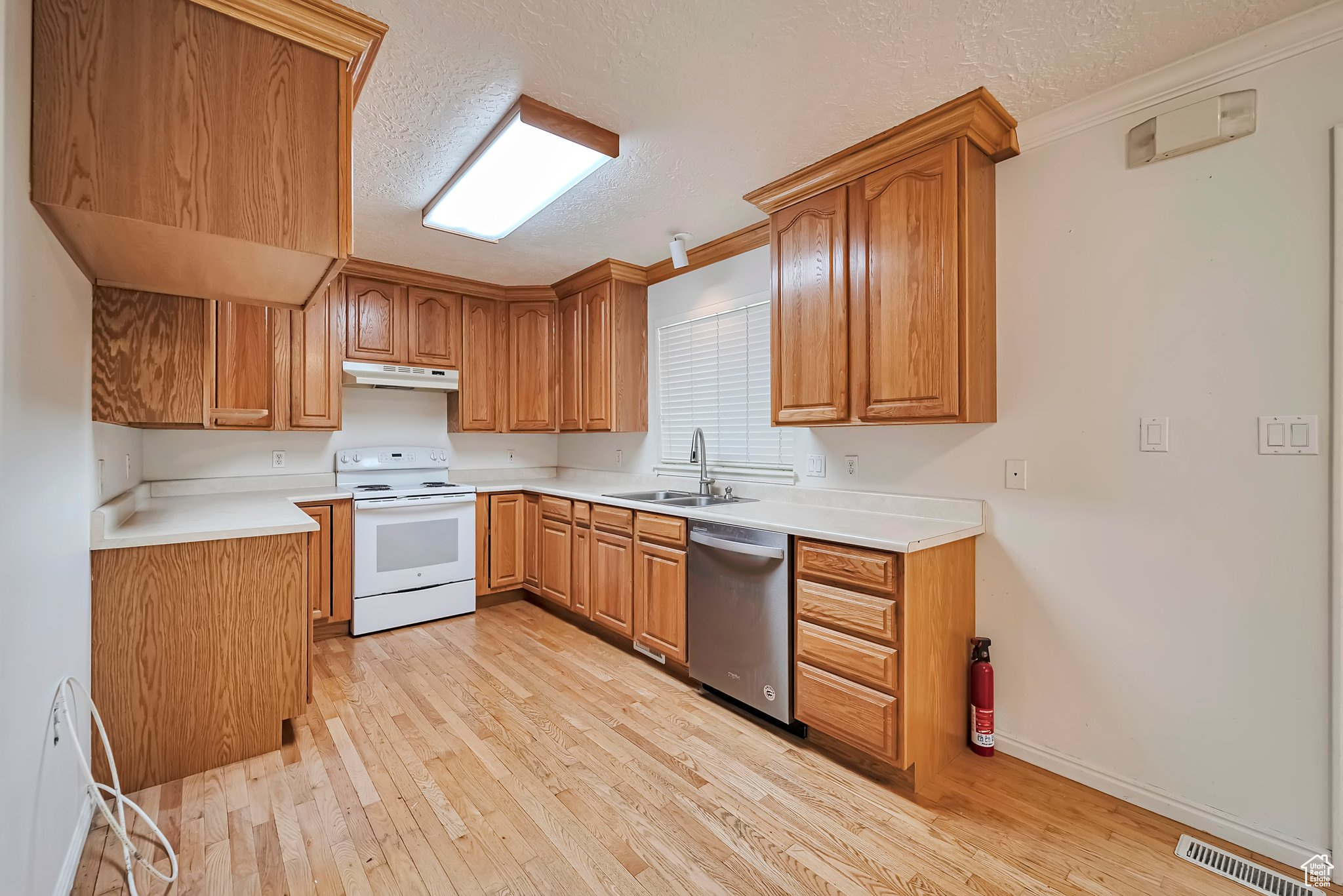 1156 N Cherry Ln, Provo, Utah image 14