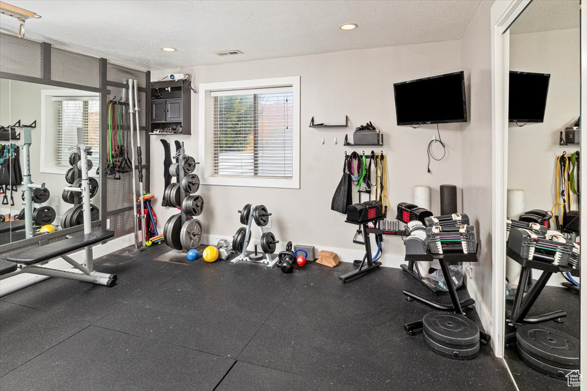 160 600, Millville, Utah image 39