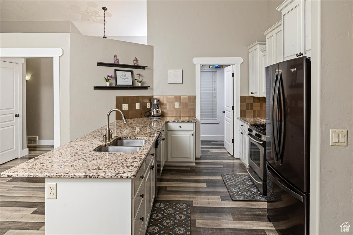 160 600, Millville, Utah image 7