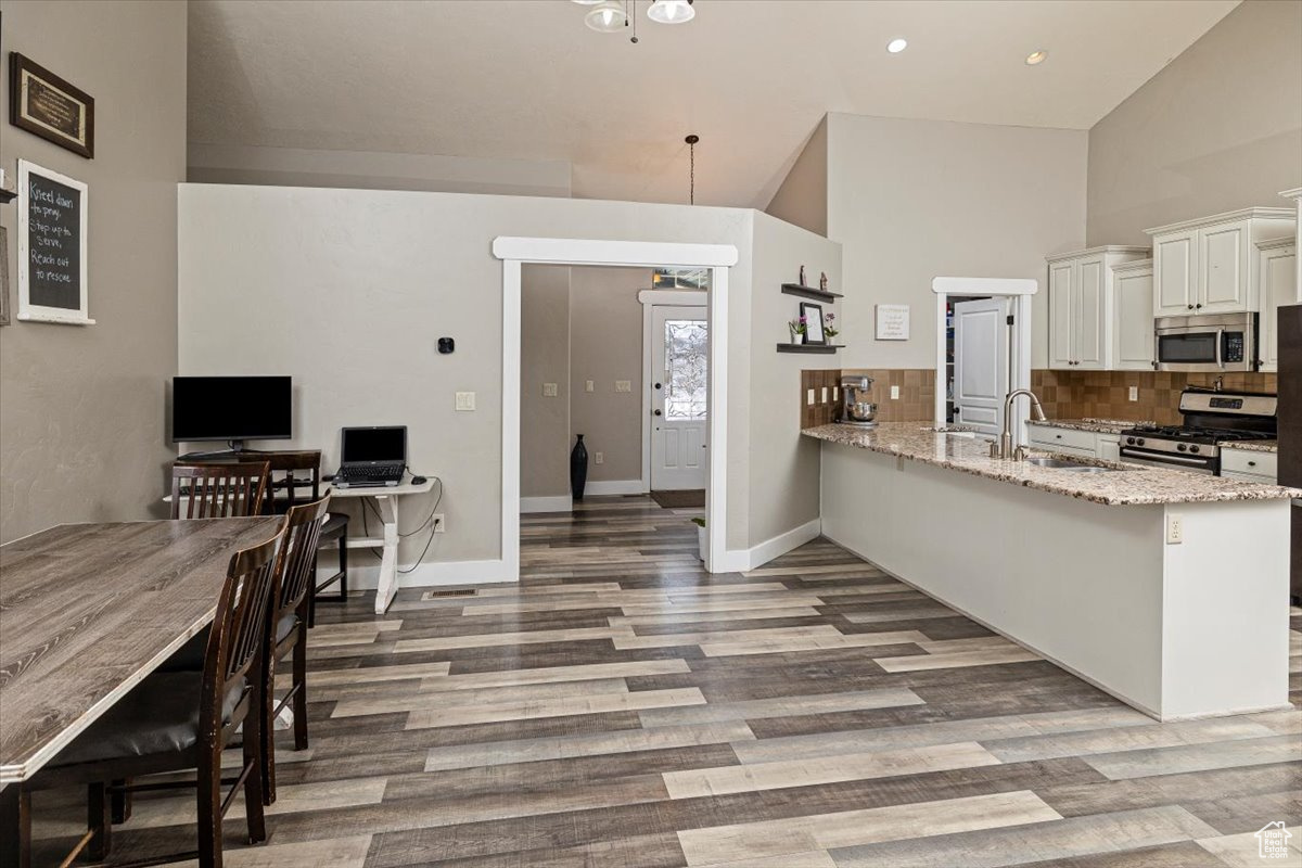 160 600, Millville, Utah image 5
