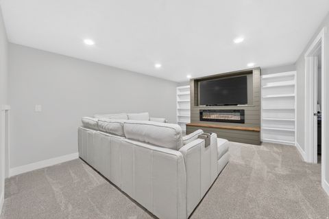Tiny photo for 984 N CENTER ST, Santaquin, UT 84655 (MLS # 2153256)