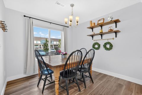 Tiny photo for 984 N CENTER ST, Santaquin, UT 84655 (MLS # 2153256)