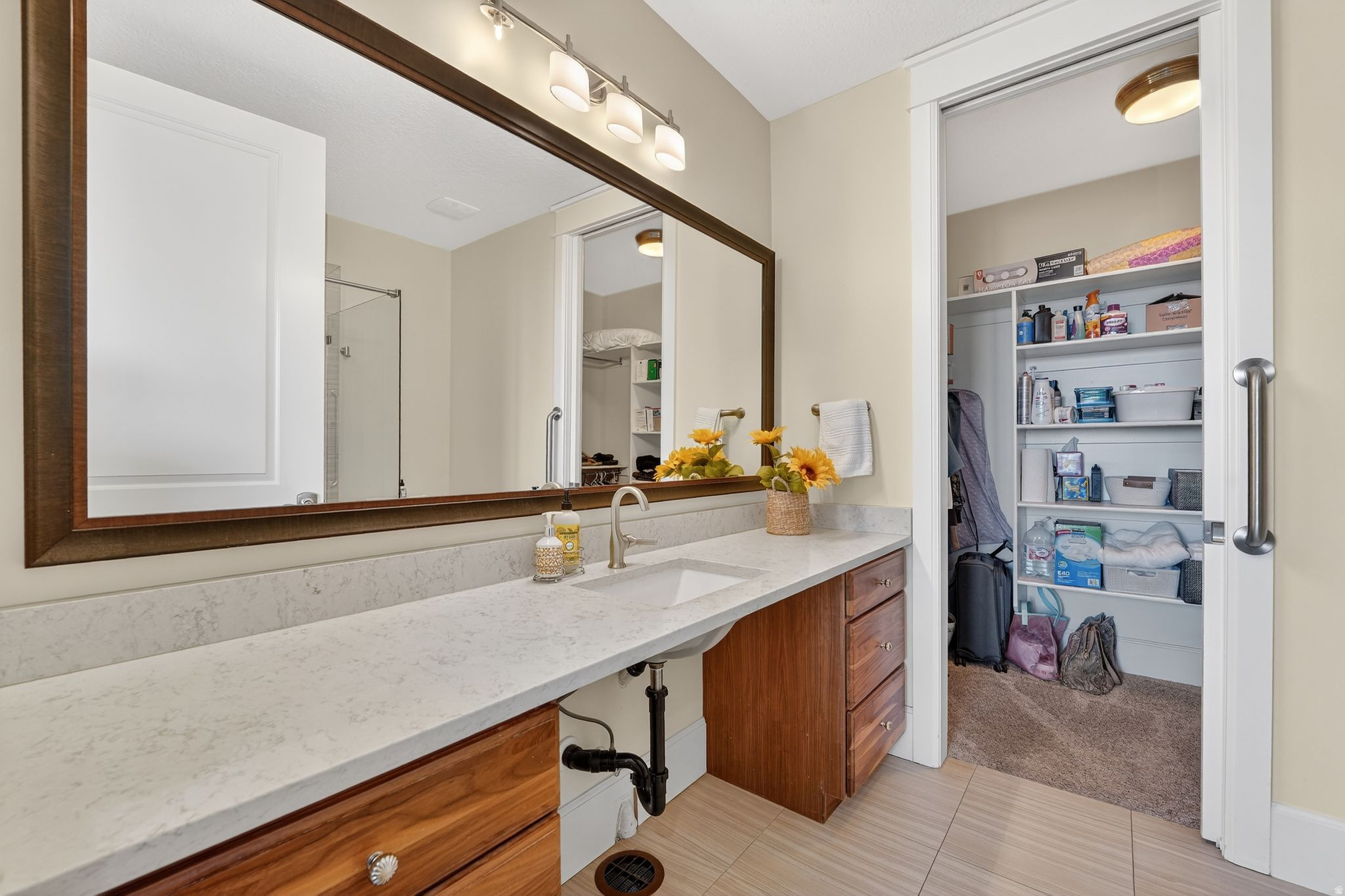 LAKE RIDGE - Residential